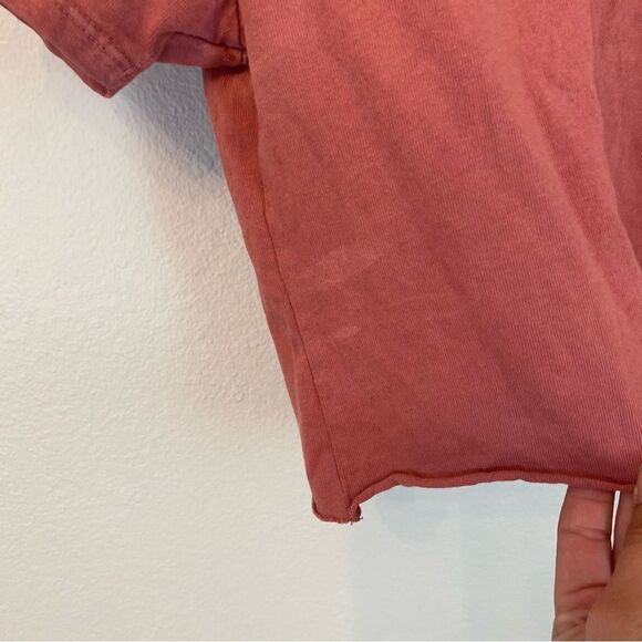 Brandy Melville cropped Butterfly T-shirt - Picture 7 of 8